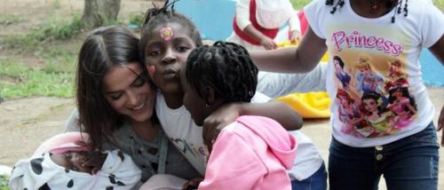 Marquezine chora ao falar sobre experiência em campo de refugiados Marquezine chora ao falar sobre experiência em campo de refugiados