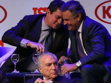 Moro na berlinda; Lula inclui fotos de juiz com Aécio para afastá-lo de processo Moro na berlinda; Lula inclui fotos de juiz com Aécio para afastá-lo de processo