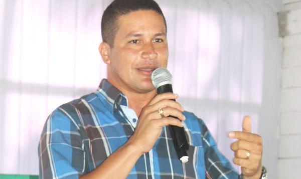 Prefeito de Maraã, Magno Moraes, é afastado do cargo pela Câmara Prefeito de Maraã, Magno Moraes, é afastado do cargo pela Câmara