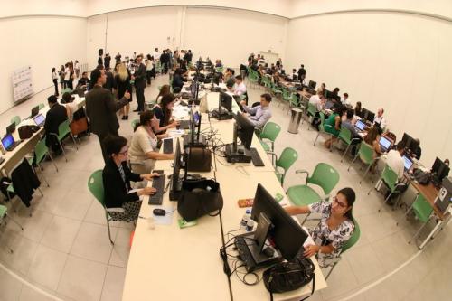 Processos de 5,6 mil detentos devem ser analisados em dez dias no Amazonas Processos de 5,6 mil detentos devem ser analisados em dez dias no Amazonas