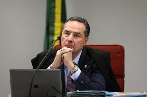 STF decide que aborto nos três primeiros meses de gravidez não é crime STF decide que aborto nos três primeiros meses de gravidez não é crime