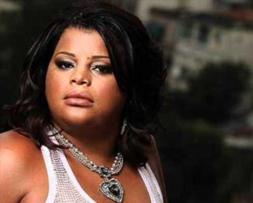 Tati Quebra Barraco sofre ataques nas redes sociais após morte do filho Tati Quebra Barraco sofre ataques nas redes sociais após morte do filho